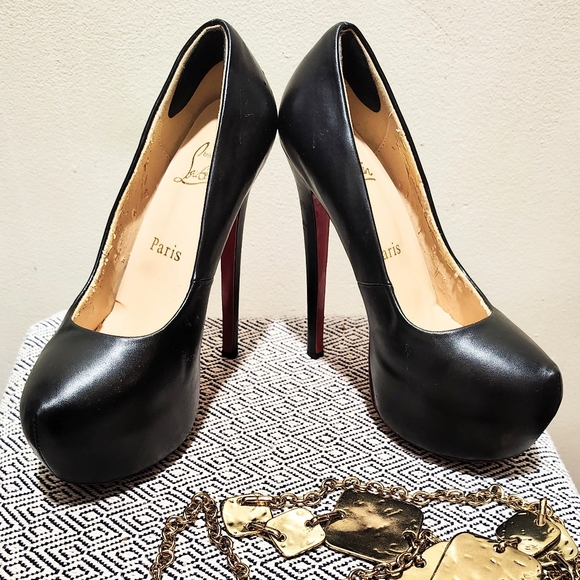 - CHRISTIAN LOUBOUTIN SZ 38/8 DAFFADIL RED BOTTOM 6" PUMP HEELS LN - Picture 2 of 14